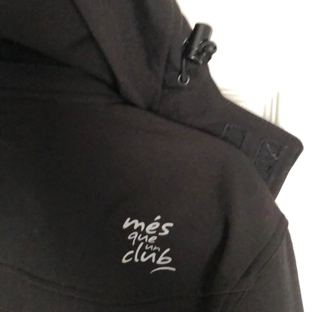 ❤️FC BARCELONA❤️ brand jacket - Picture 9 of 9